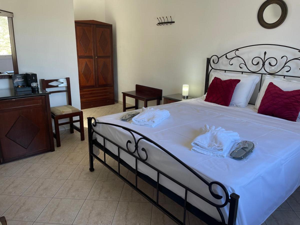 Venikouas Hotel Platis Gialos  Esterno foto